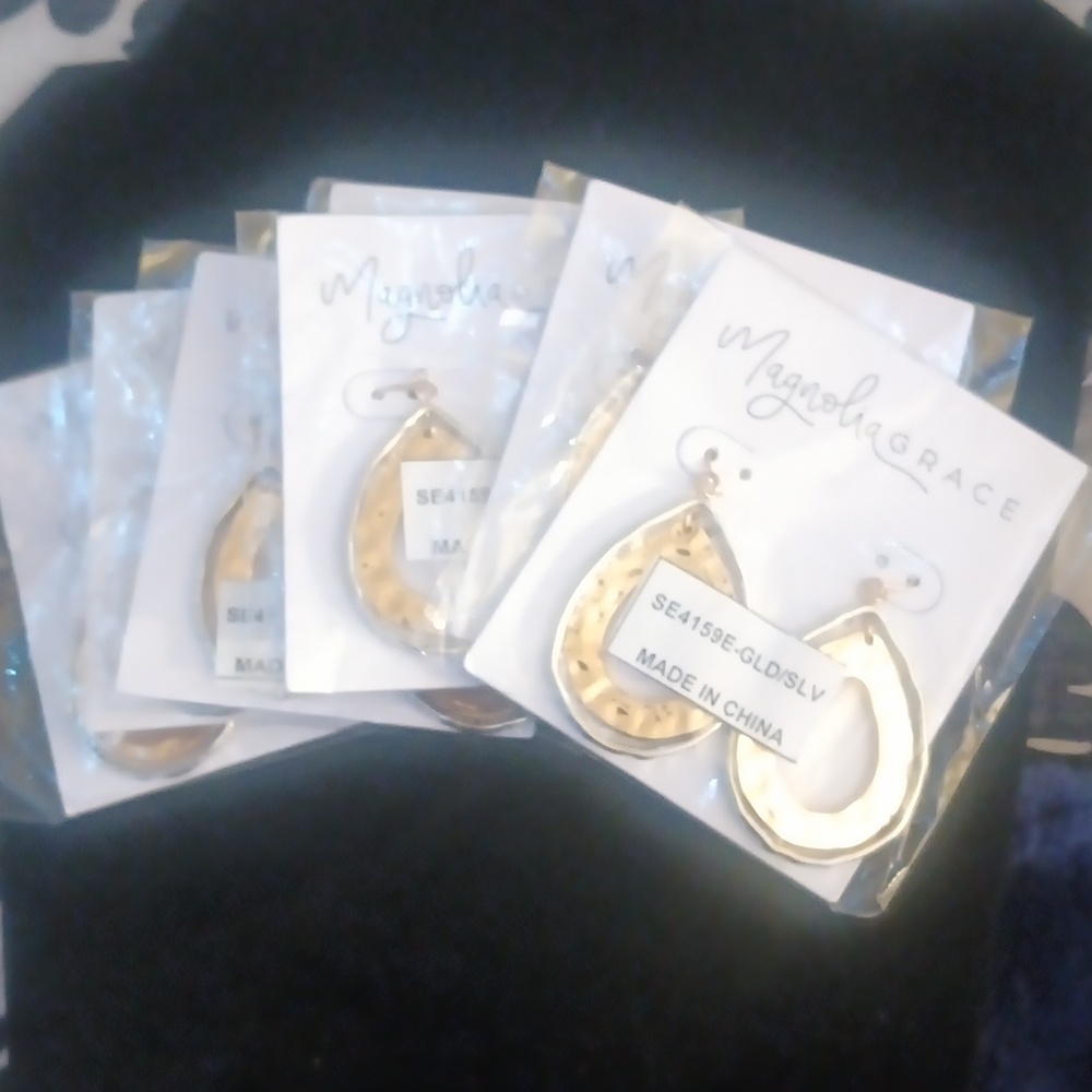Magnolia Grace Earrings 7 pair